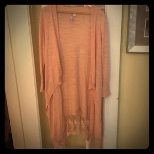 Alya pink cardigan with lace hem